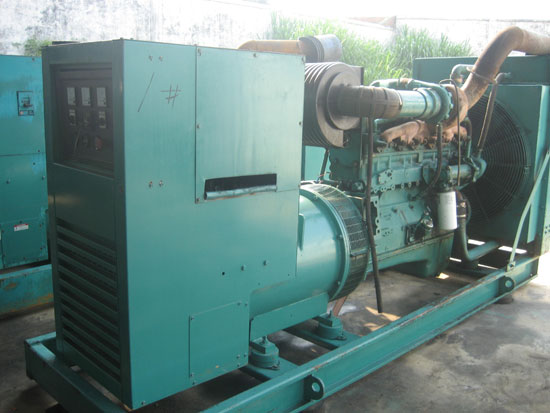 靖江租赁发电机- 发电机碳刷磨损的原因是什么