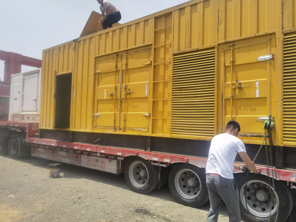 靖江发电机出租100KW发电机需要什么规格的电缆线？