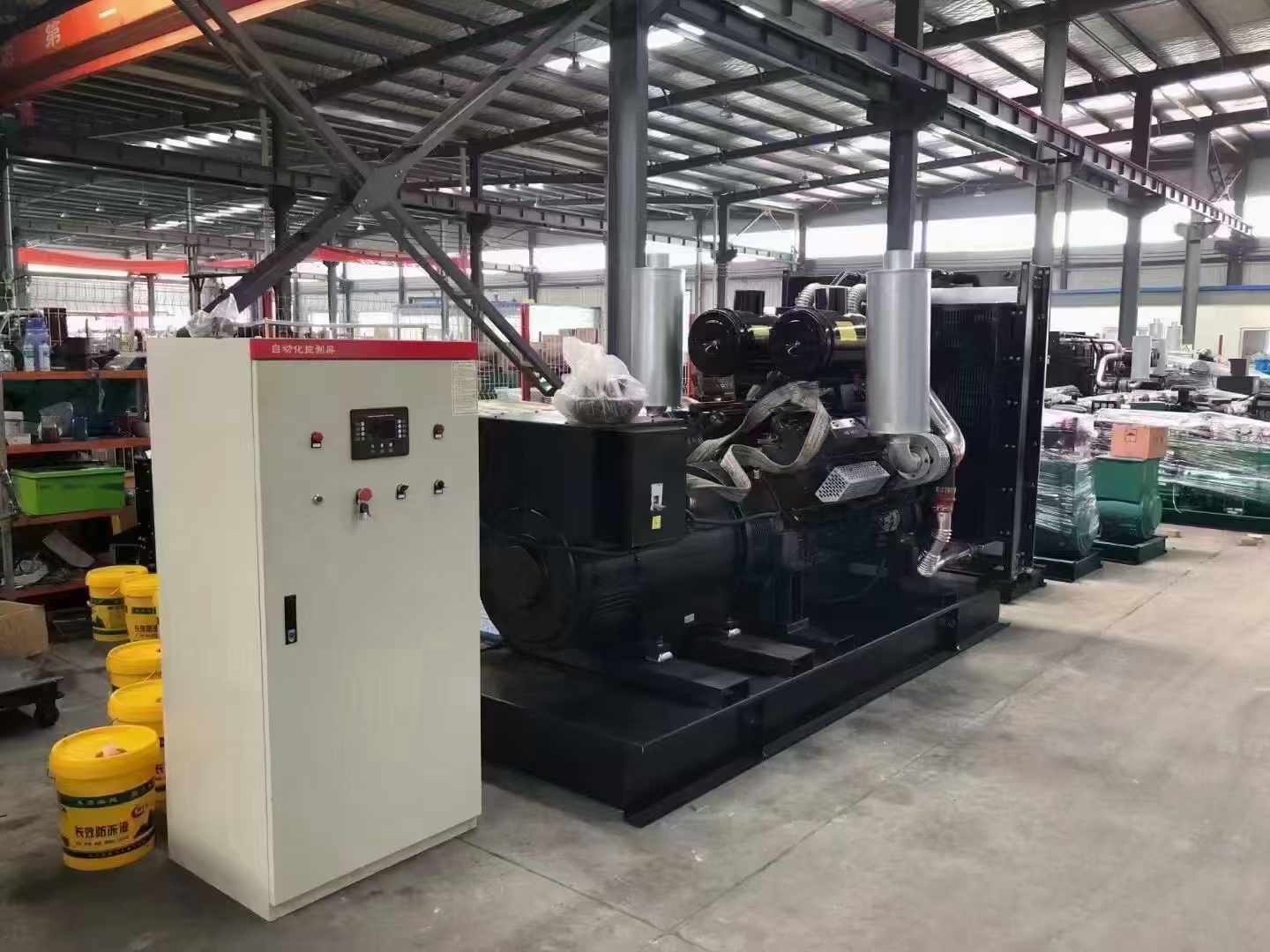 靖江柴油发电机运行时的噪音和振动水平如何？