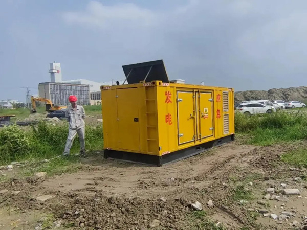 靖江冬季低温环境下，发电机组启动电瓶的容量需求是否会增加？